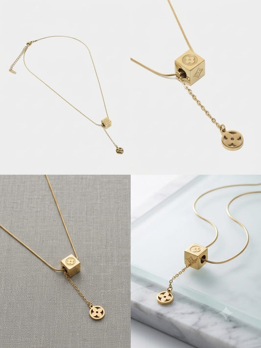 Signature Clover Charm Necklace S129