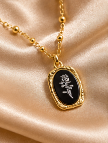 Luxury Floral Pendant Necklace S102
