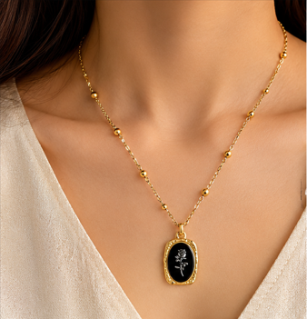 Luxury Floral Pendant Necklace S102