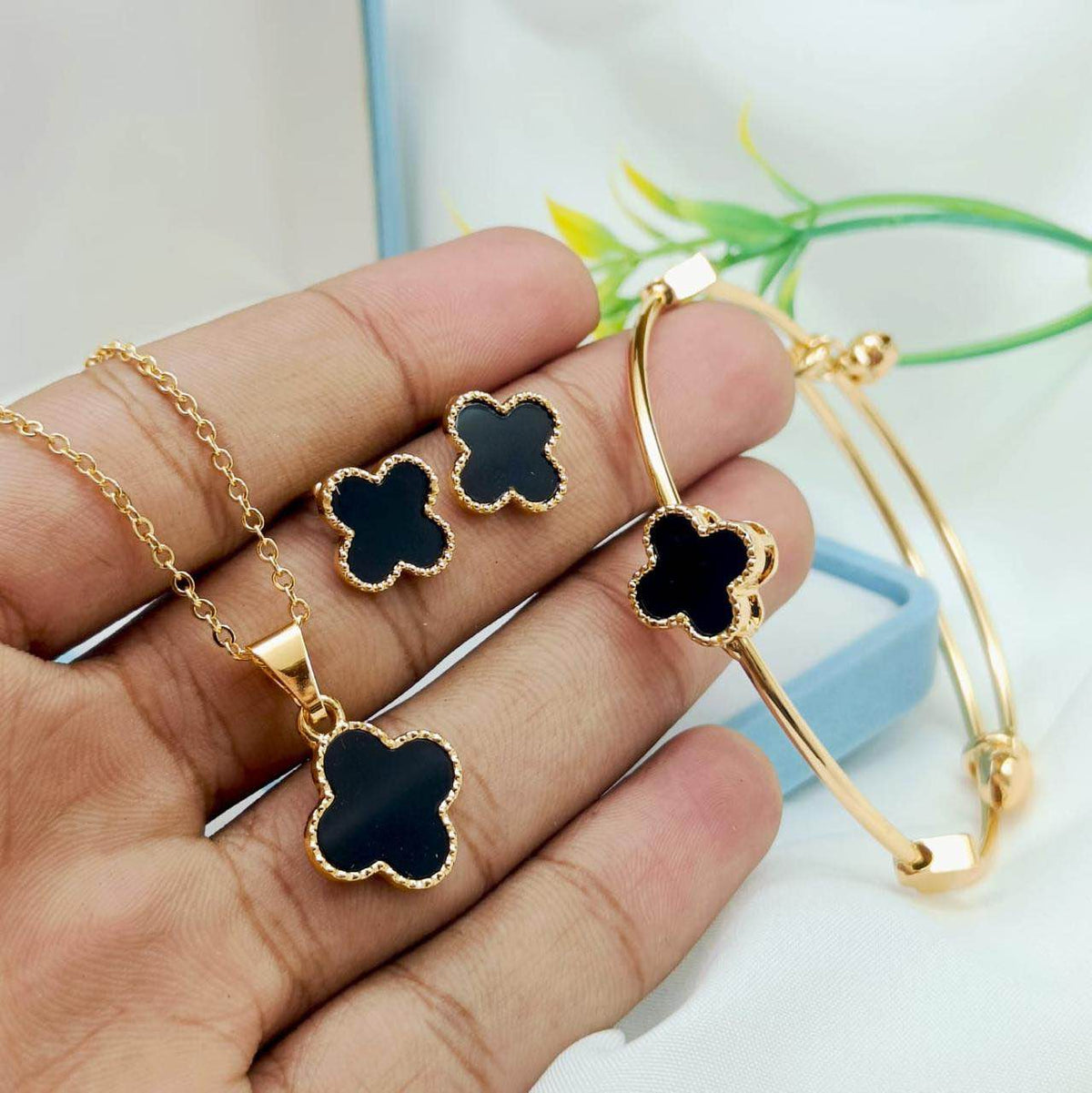 Clover Charm Jewellery Set S128