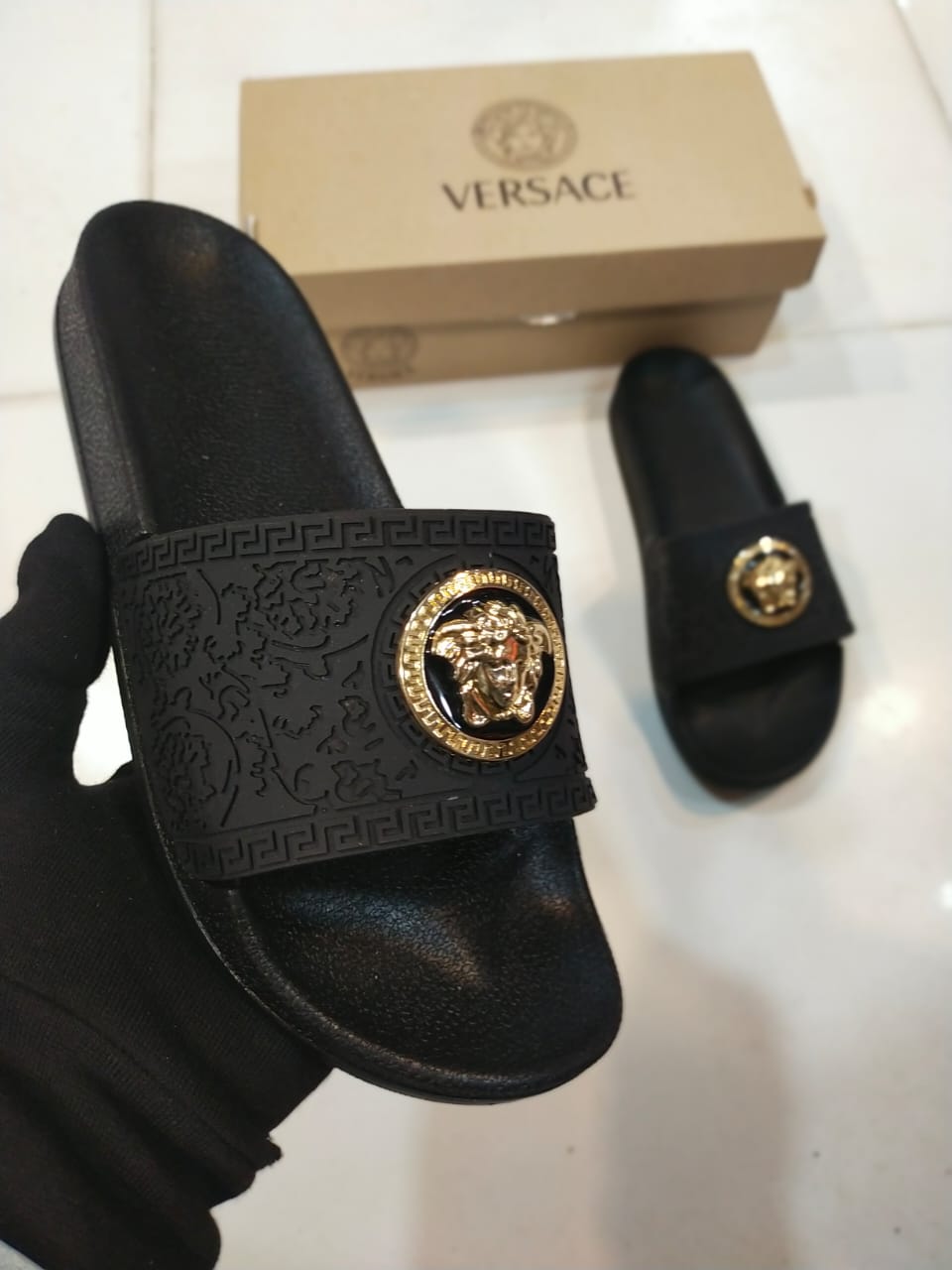 Versace Gent’s Slipper – Shop Rite